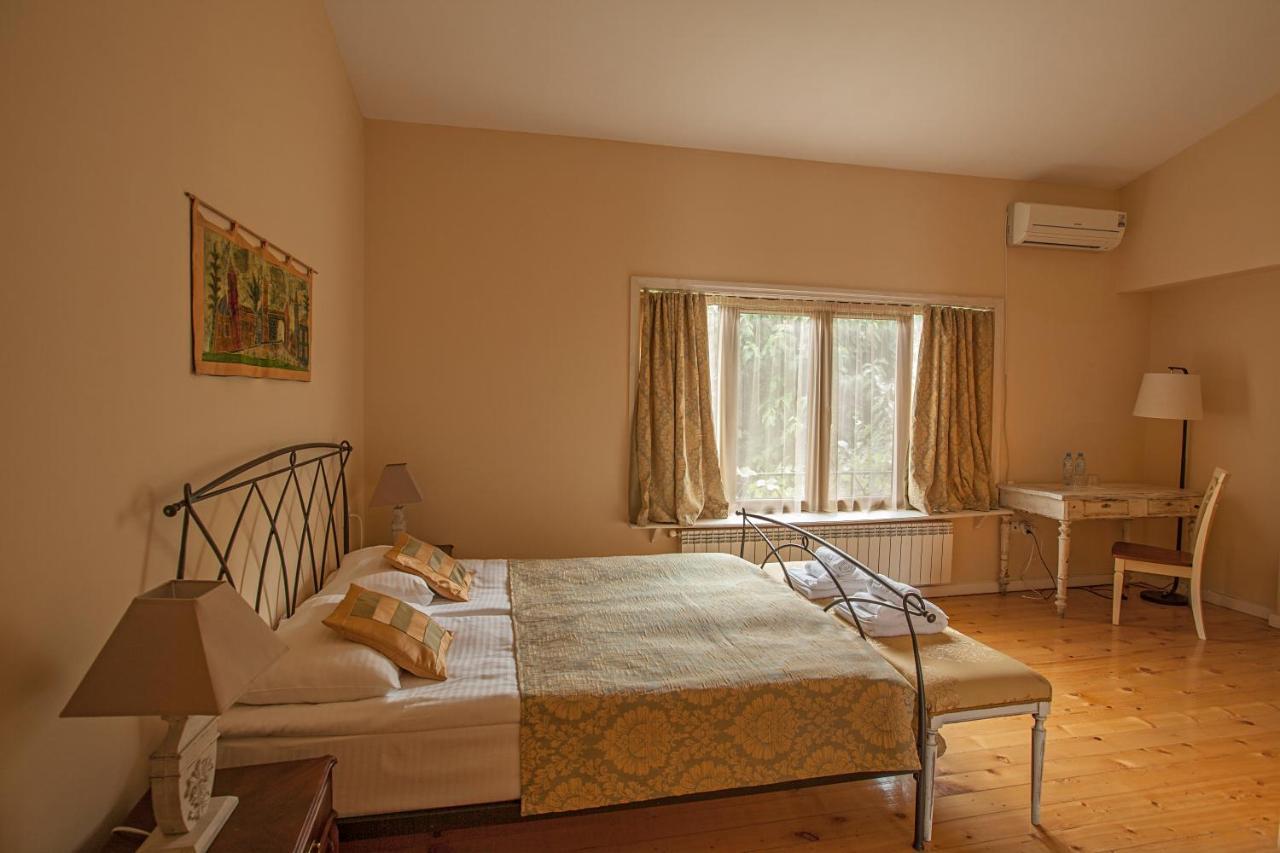 Caravan Villa Tbilisi Esterno foto