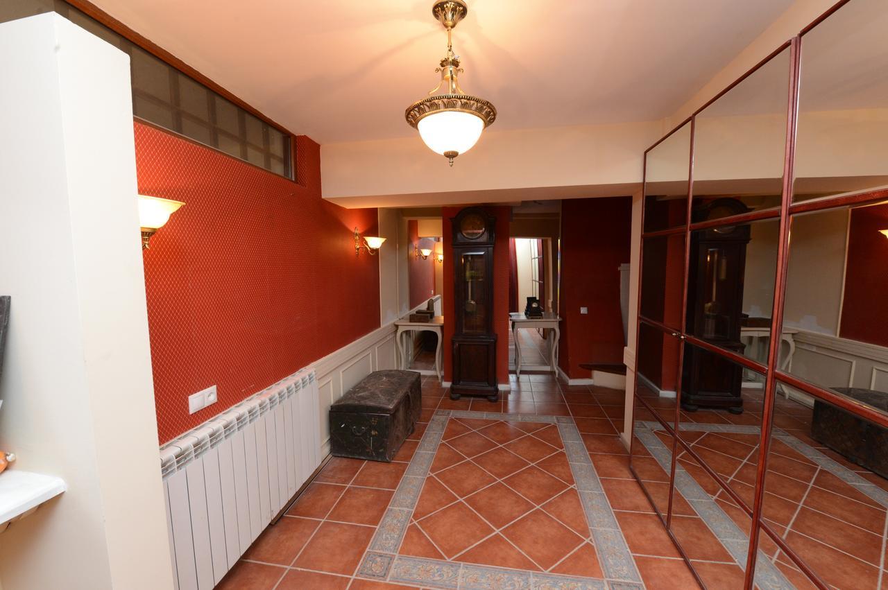 Caravan Villa Tbilisi Esterno foto