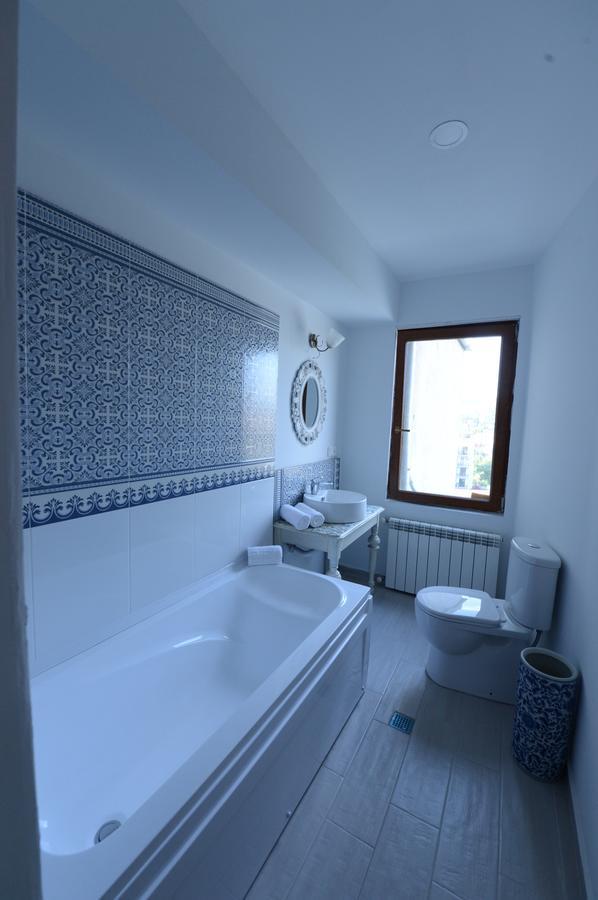 Caravan Villa Tbilisi Esterno foto