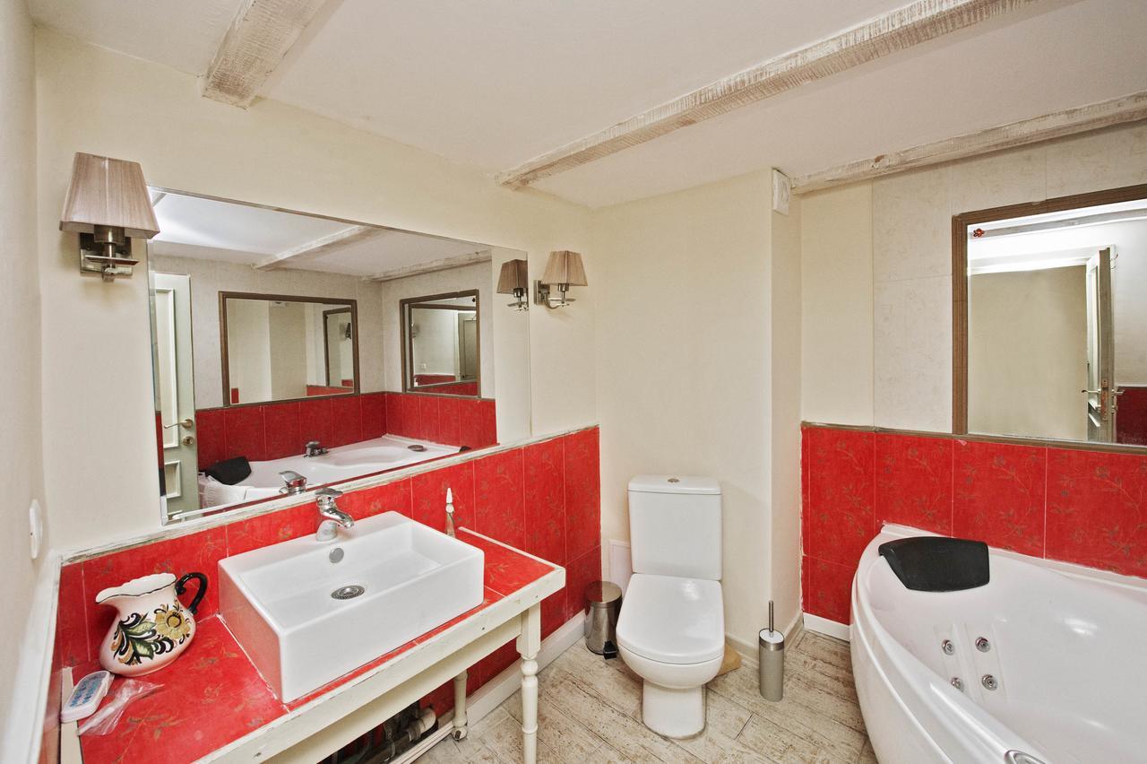 Caravan Villa Tbilisi Esterno foto