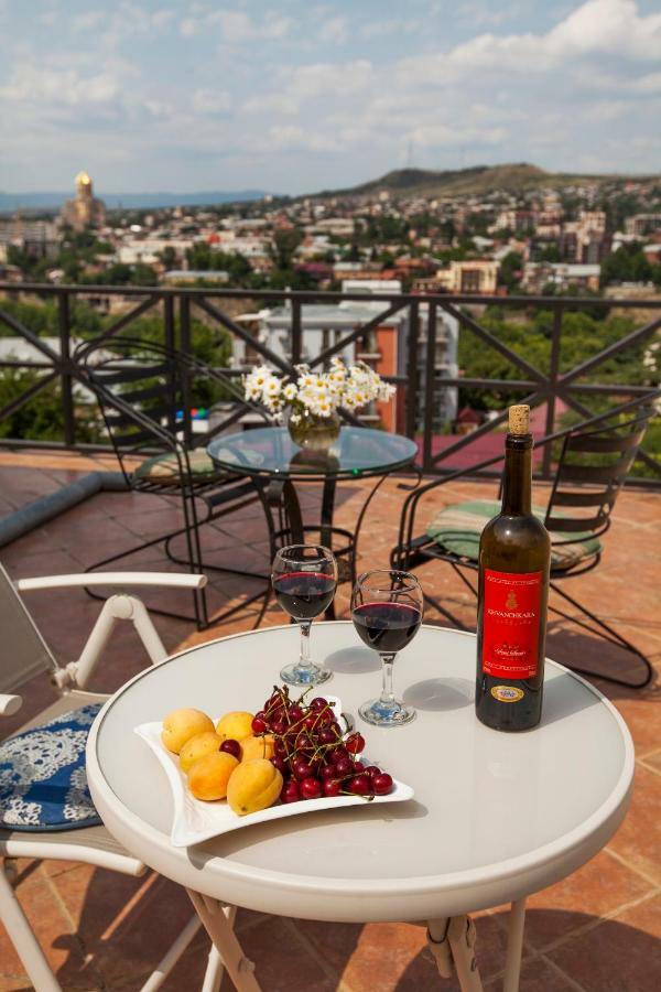 Caravan Villa Tbilisi Esterno foto