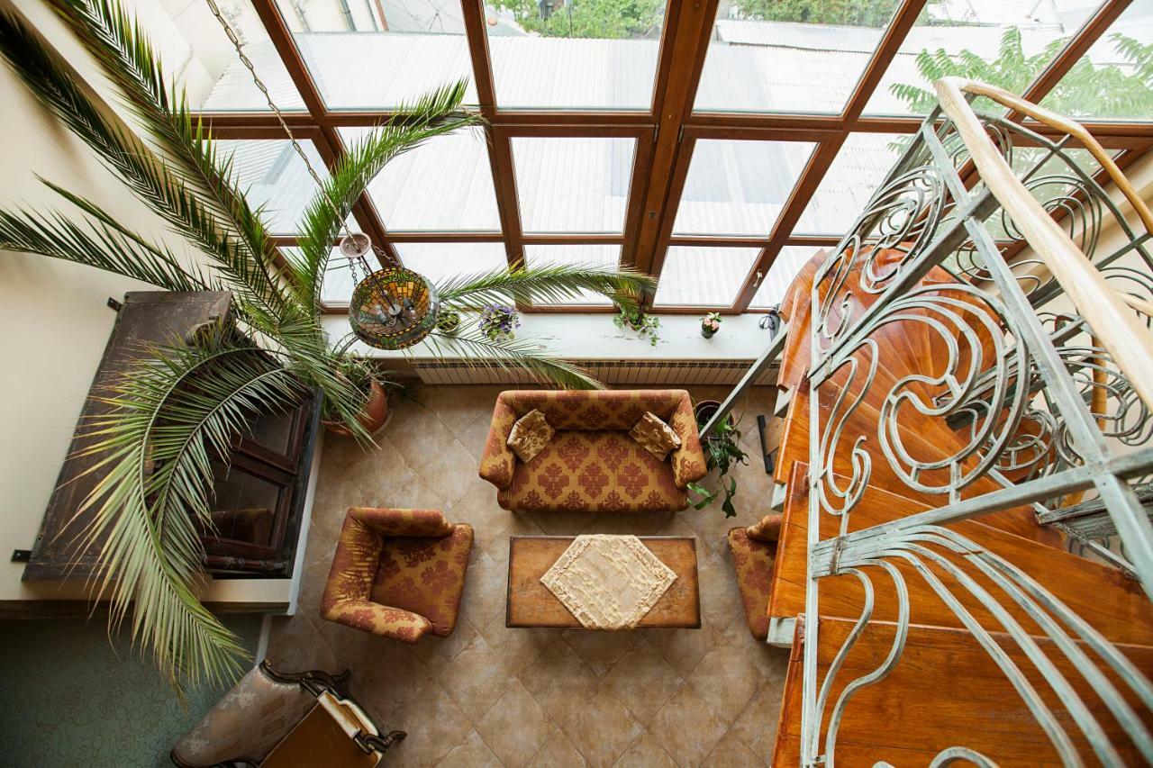 Caravan Villa Tbilisi Esterno foto